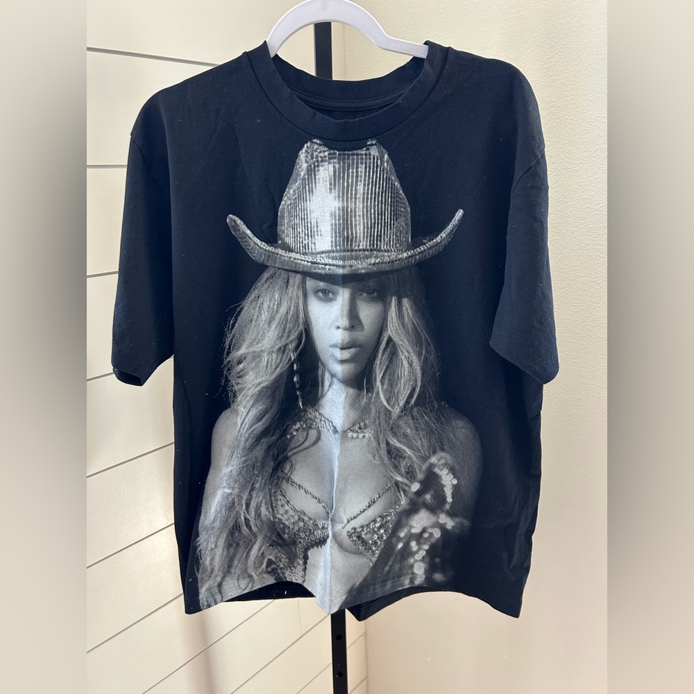 Beyoncé tour tee
